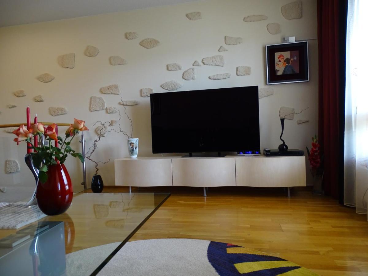 Koti Pyhaejaerven Rannalla Tampereella 外观 照片